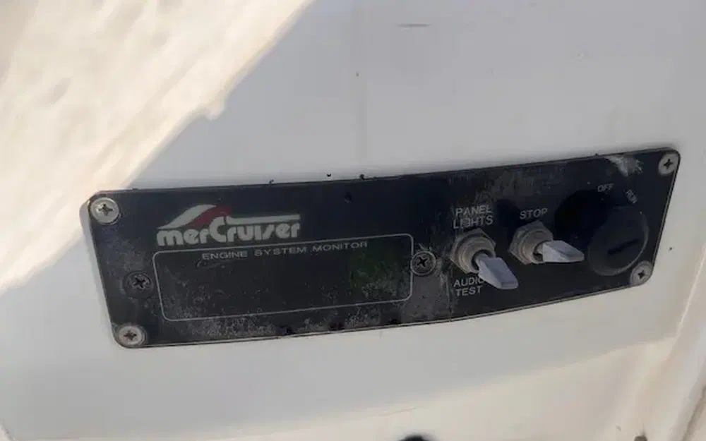 slider 4 Quicksilver 650 Cruiser