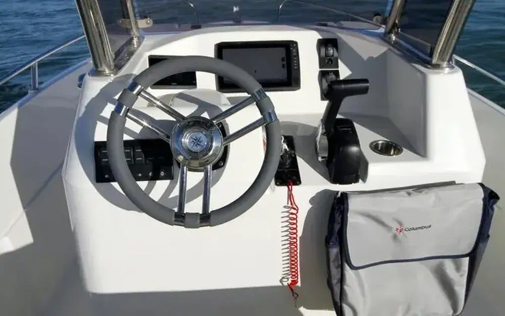 slider 1 Ocqueteau Ostrea 600 T-Top