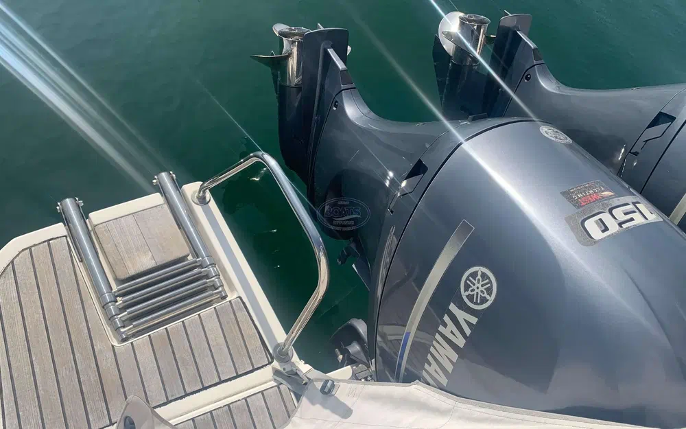 slider 10 Jeanneau Merry Fisher 895