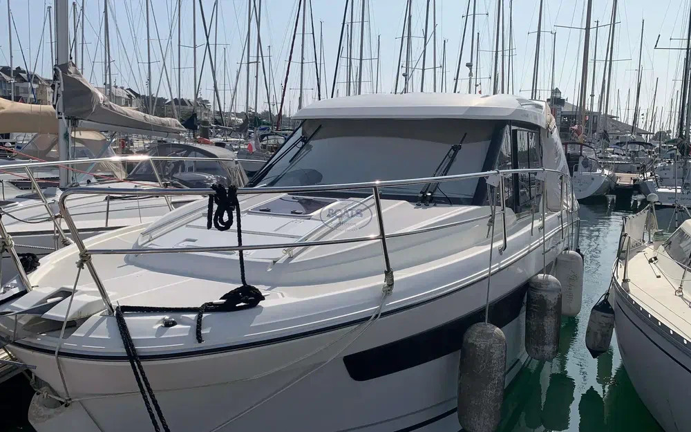 slider 6 Jeanneau Merry Fisher 895