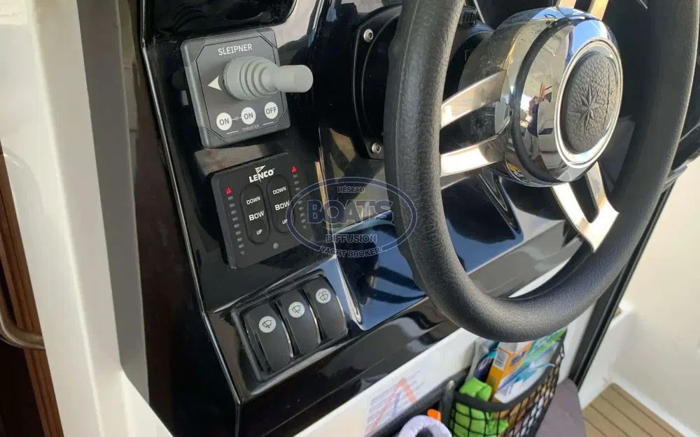 slider 9 Jeanneau Merry Fisher 895