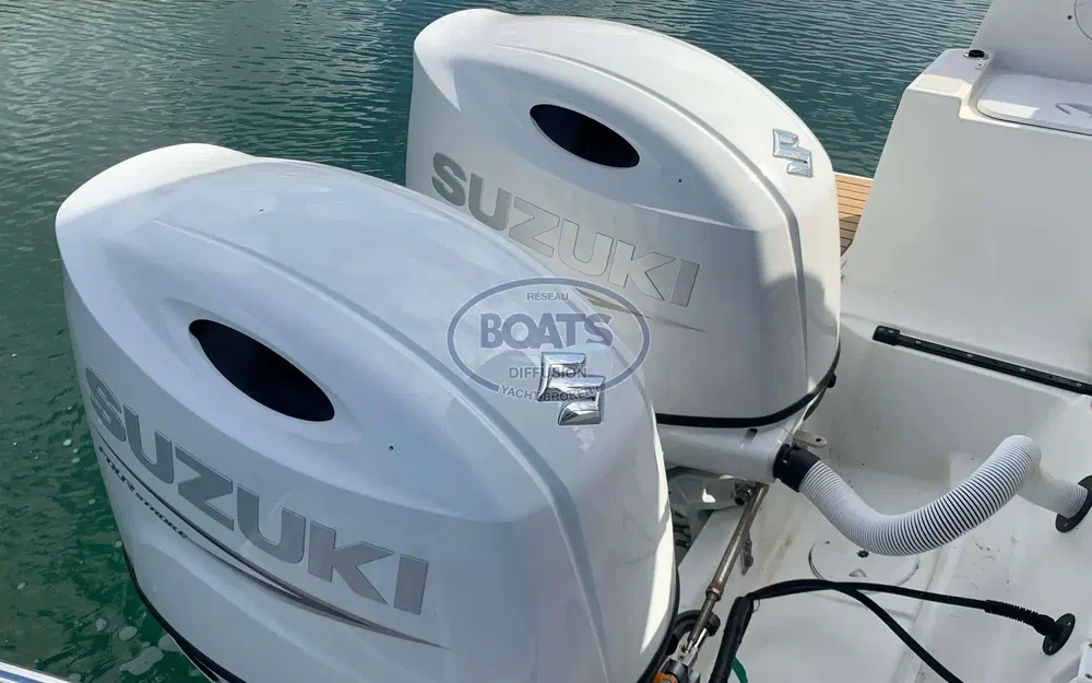 slider 2 Jeanneau Merry Fisher 895