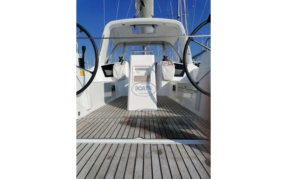 slider 14 Beneteau Oceanis 38.1