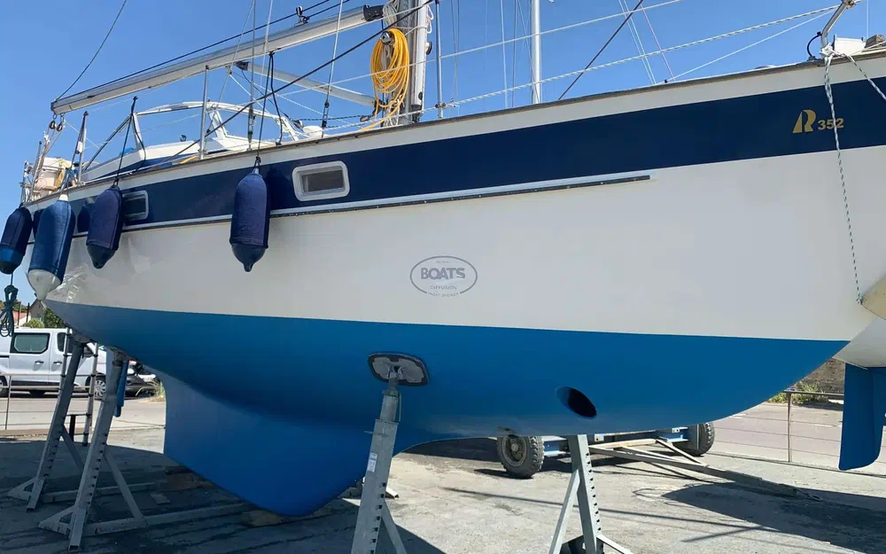 slider 8 Hallberg Rassy 352