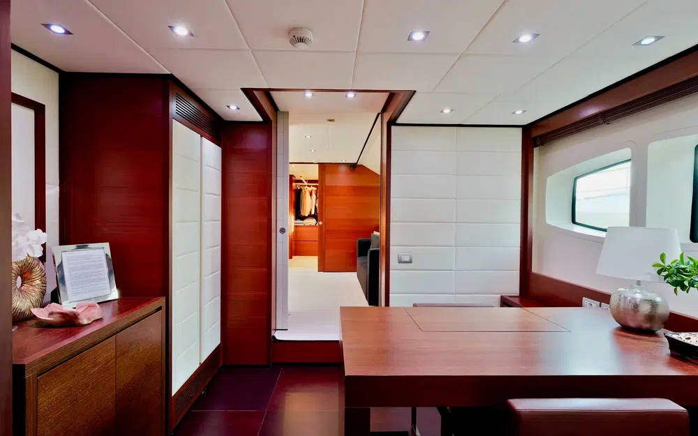 slider 18 Baglietto 43