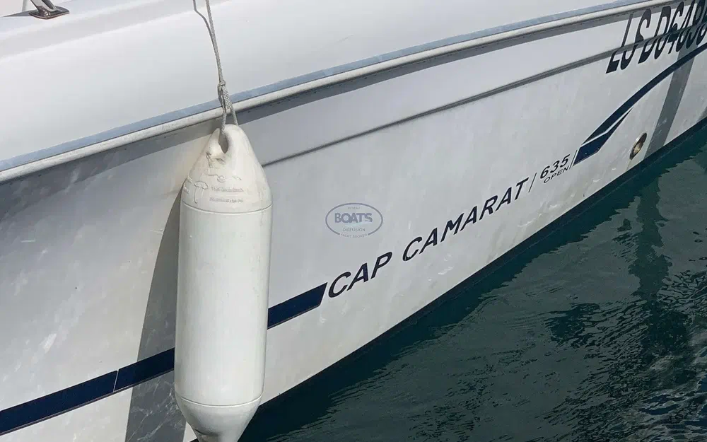 slider 14 Jeanneau Cap Camarat 635 Style