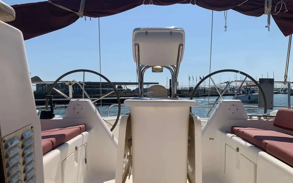 slider 3 Dufour Gib Sea 43