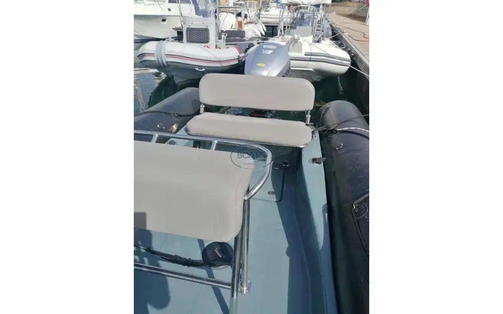 slider 13 Bombard Explorer 700 Neo