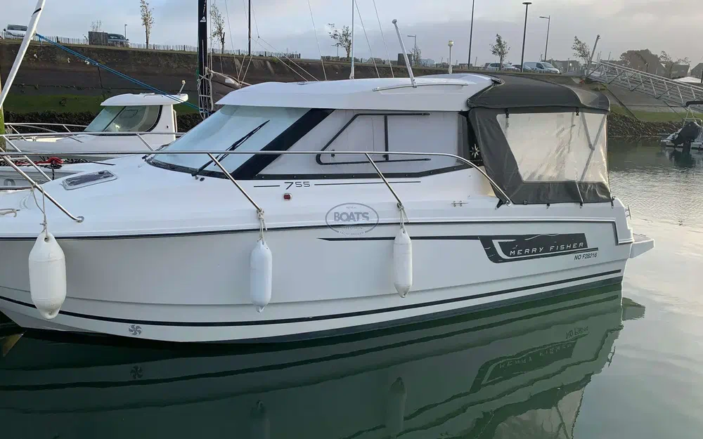 slider 13 Jeanneau Merry Fisher 755