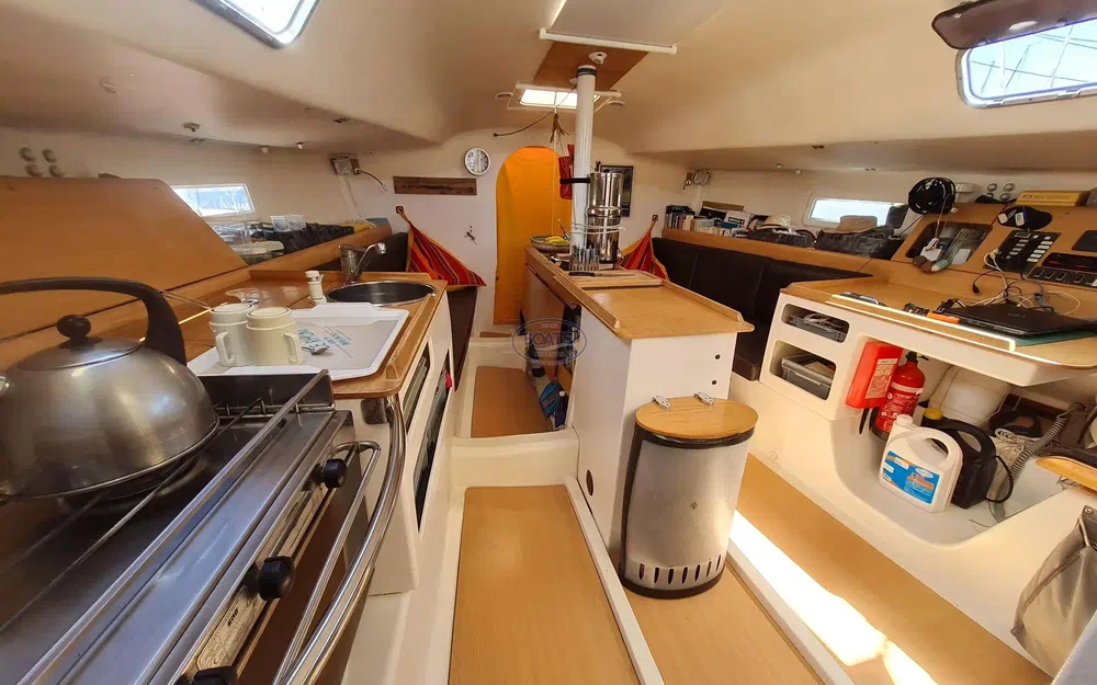 slider 7 Pogo Structures Pogo 10.50