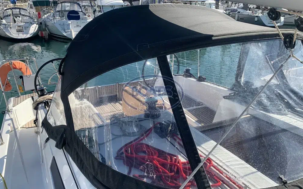 slider 11 Jeanneau Sun Odyssey 380