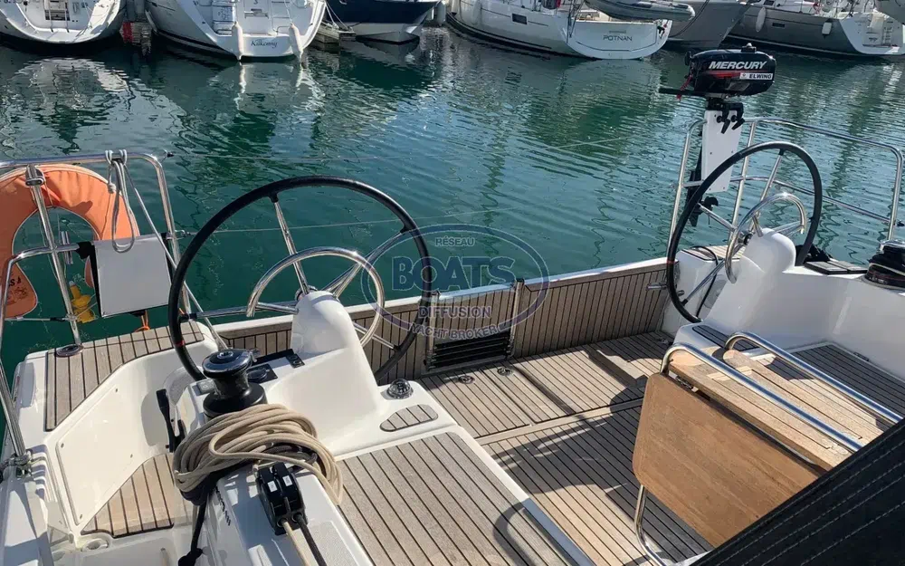 slider 1 Jeanneau Sun Odyssey 380