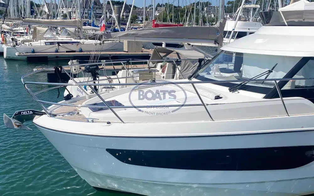 slider 10 Beneteau Antares 11