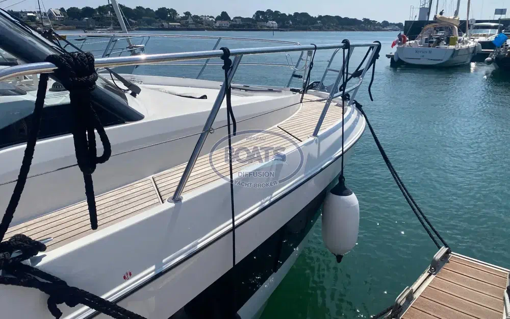 slider 4 Beneteau Antares 11
