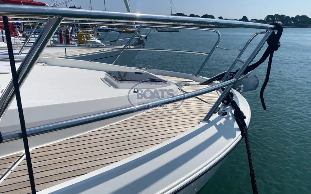 slider 5 Beneteau Antares 11