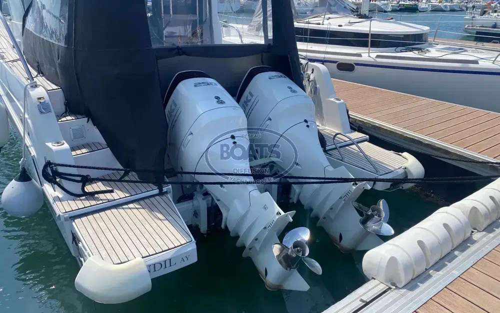 slider 7 Beneteau Antares 11