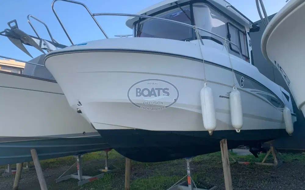 slider 4 Beneteau Barracuda 6