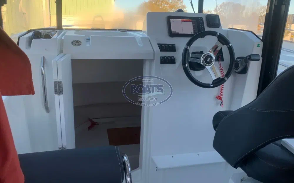 slider 5 Beneteau Barracuda 6