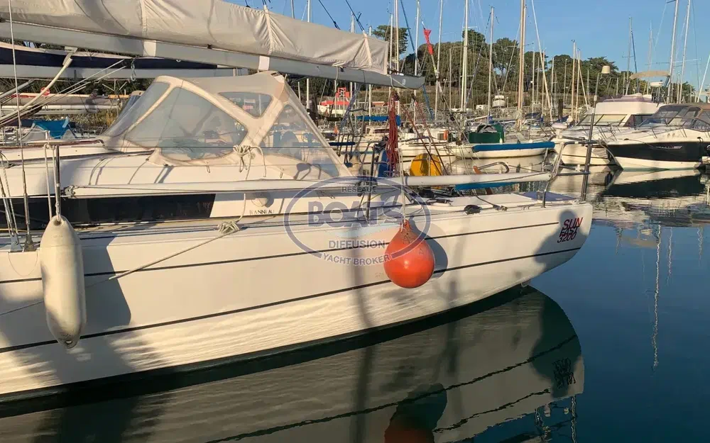 slider 14 Jeanneau Sun Fast 3200