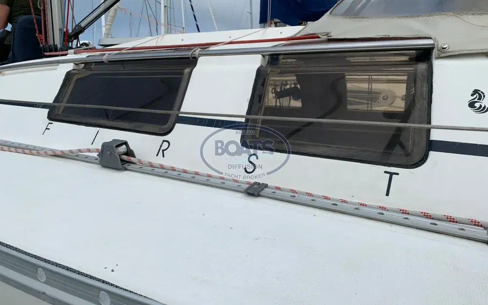 slider 5 Beneteau First 32 S5