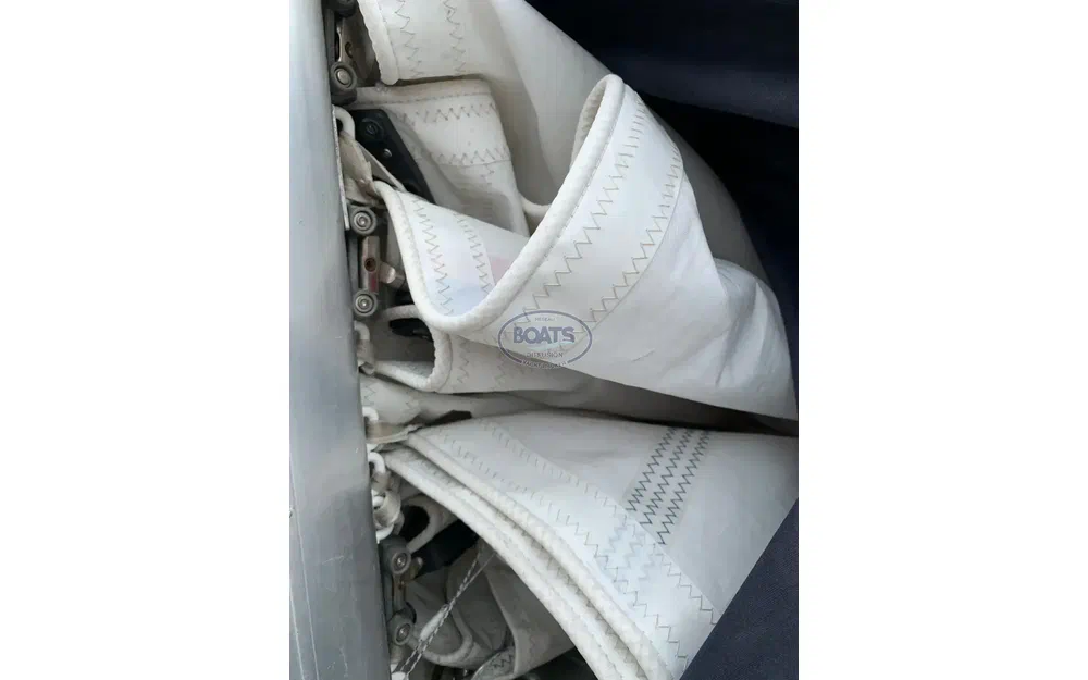 slider 6 Beneteau First 32 S5