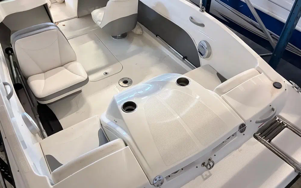 slider 4 Bayliner 175 GT Gran Turismo