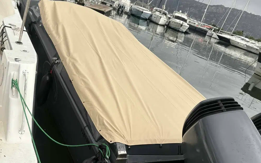 slider 18 Cigarette Cafe Racer 35