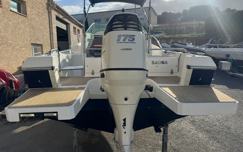 slider 3 White Shark 206 WA Club