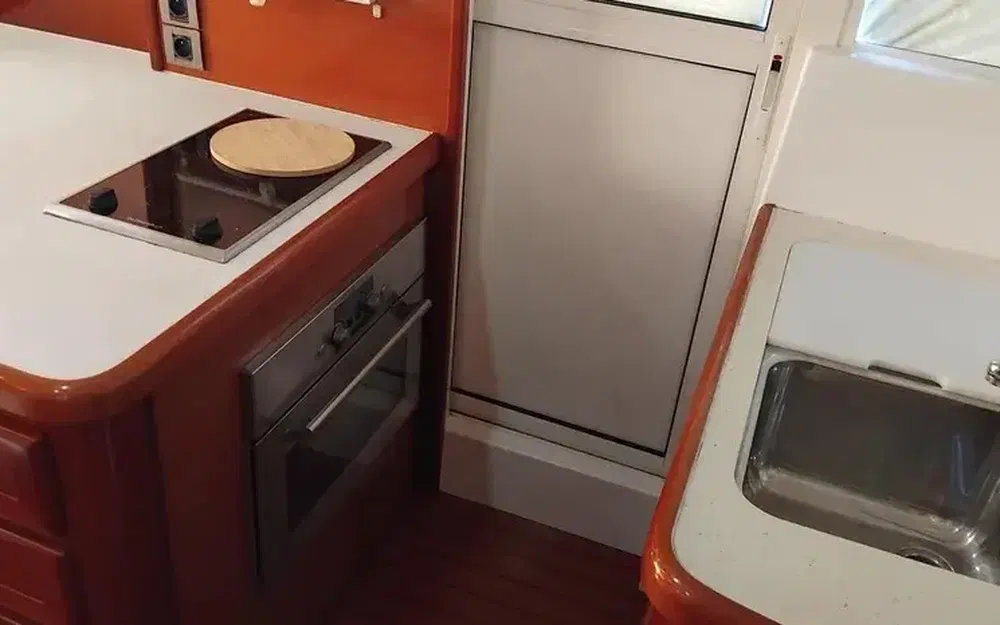 slider 9 Beneteau Swift Trawler 42