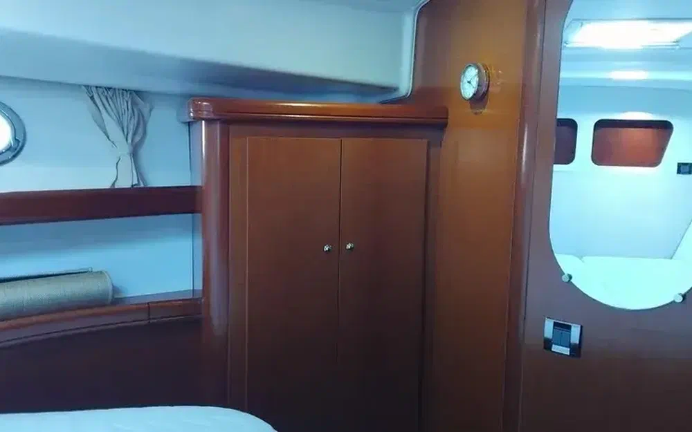 slider 15 Beneteau Swift Trawler 42