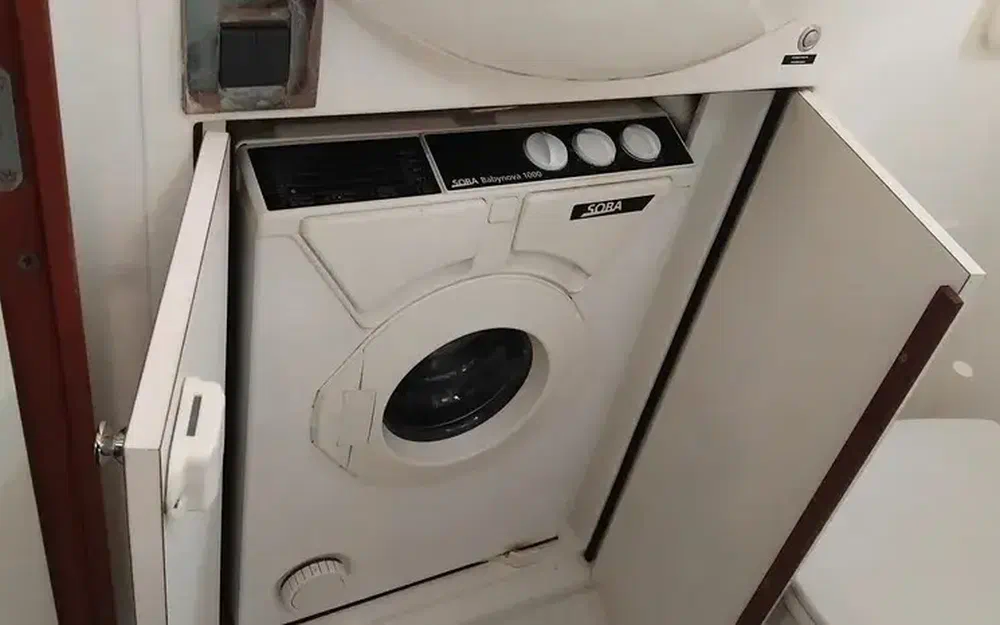 slider 16 Beneteau Swift Trawler 42