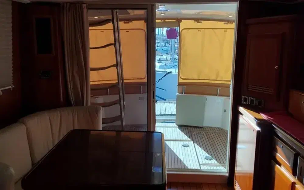 slider 19 Beneteau Swift Trawler 42