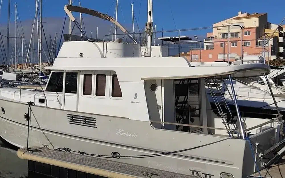 slider 2 Beneteau Swift Trawler 42
