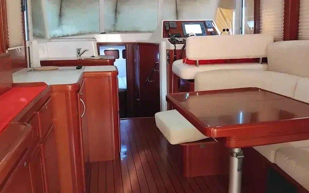 slider 5 Beneteau Swift Trawler 42