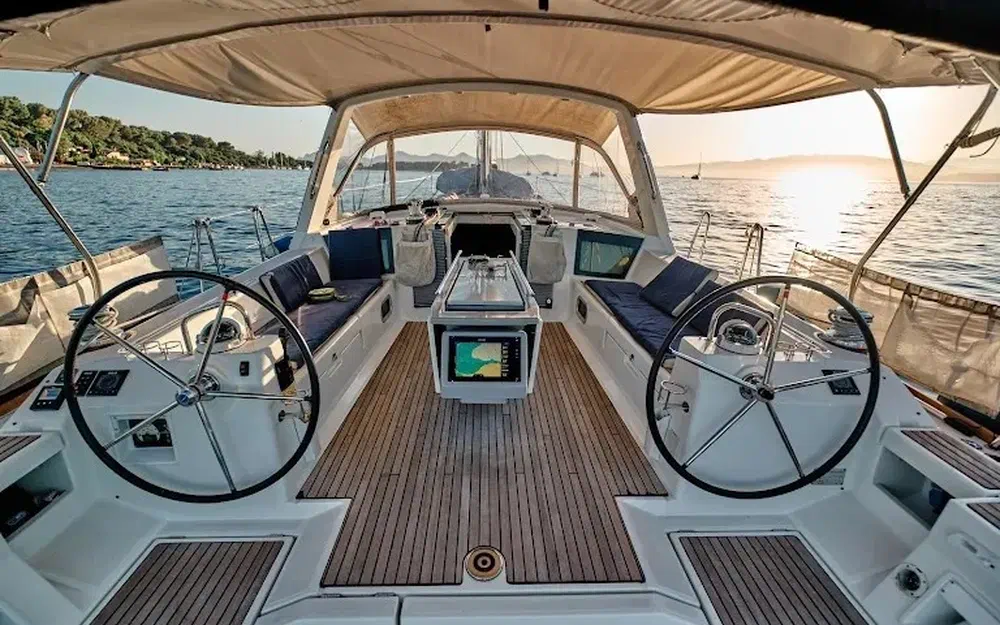 slider 7 Beneteau Oceanis 45