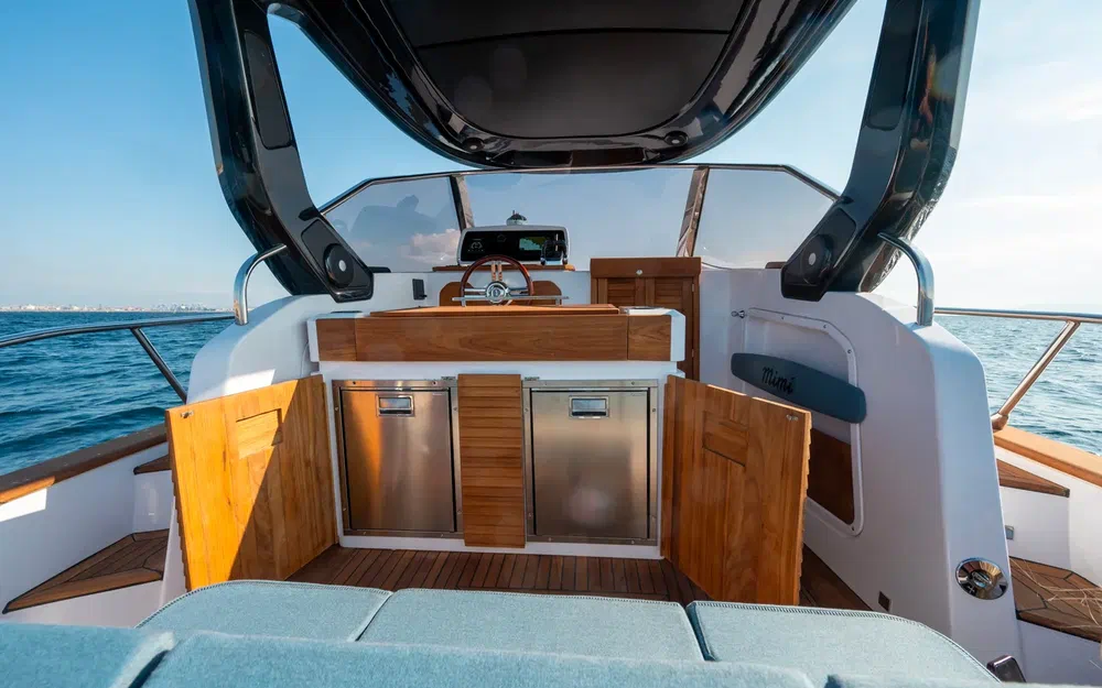 slider 9 Cantieri Mimi Libeccio 9.5 Cabin