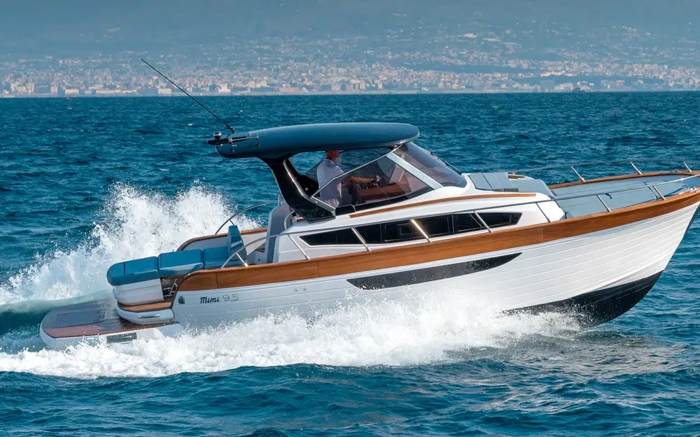 slider 1 Cantieri Mimi Libeccio 9.5 Cabin