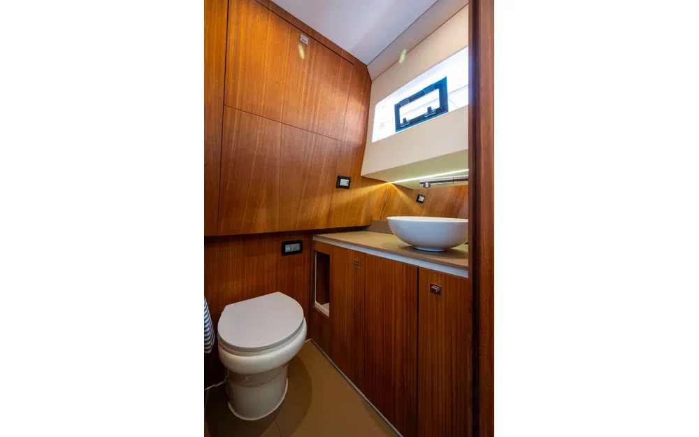 slider 13 Cantieri Mimi Libeccio 9.5 Cabin