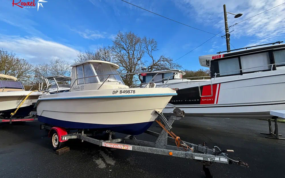 slider 0 Guymarine Antioche 550