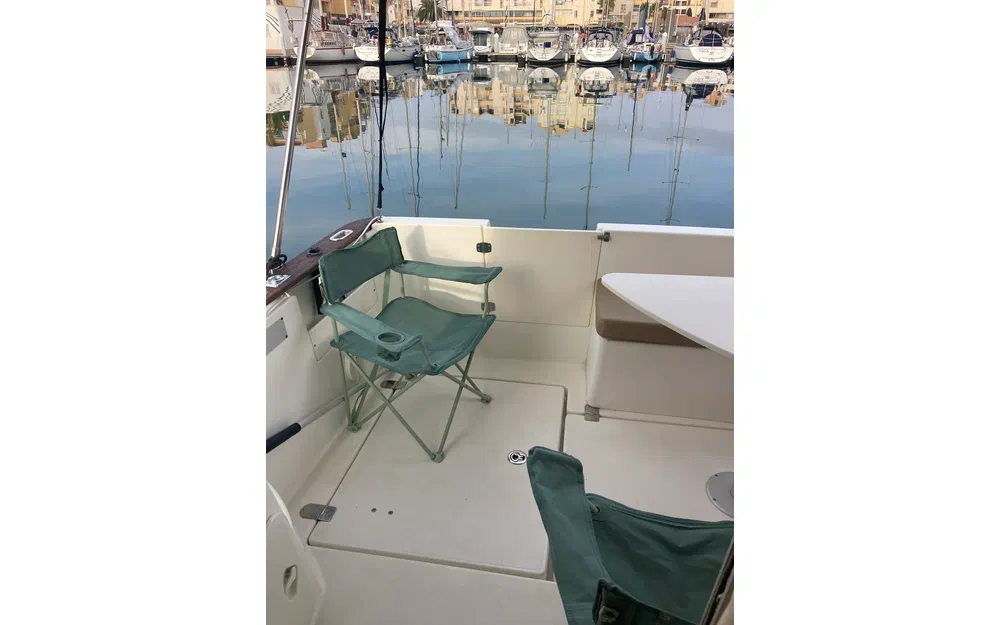 slider 9 Jeanneau Merry Fisher 815