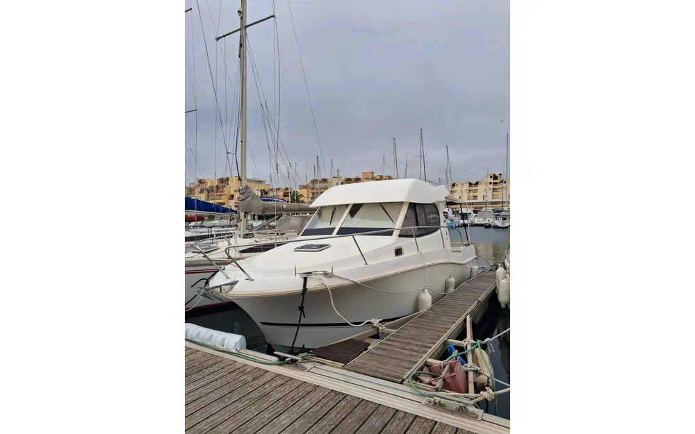 slider 0 Jeanneau Merry Fisher 815