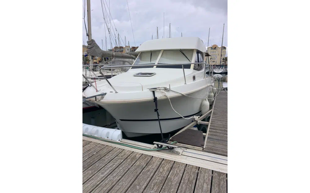 slider 1 Jeanneau Merry Fisher 815