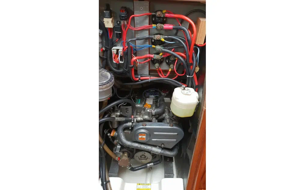 slider 9 Jeanneau Sun Fast 37