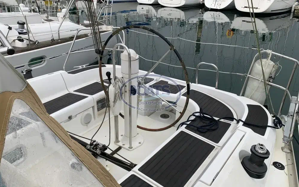 slider 4 Jeanneau Sun Fast 37