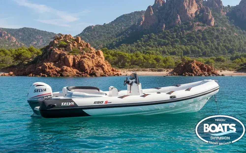 slider 0 Selva 650 Cabin