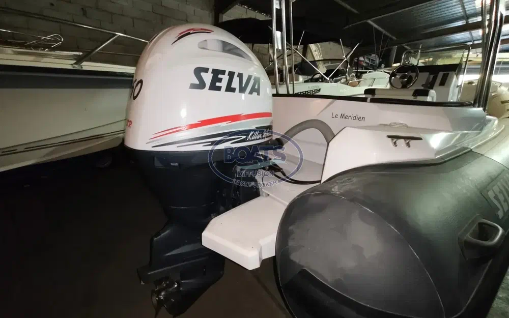 slider 1 Selva 650 Cabin