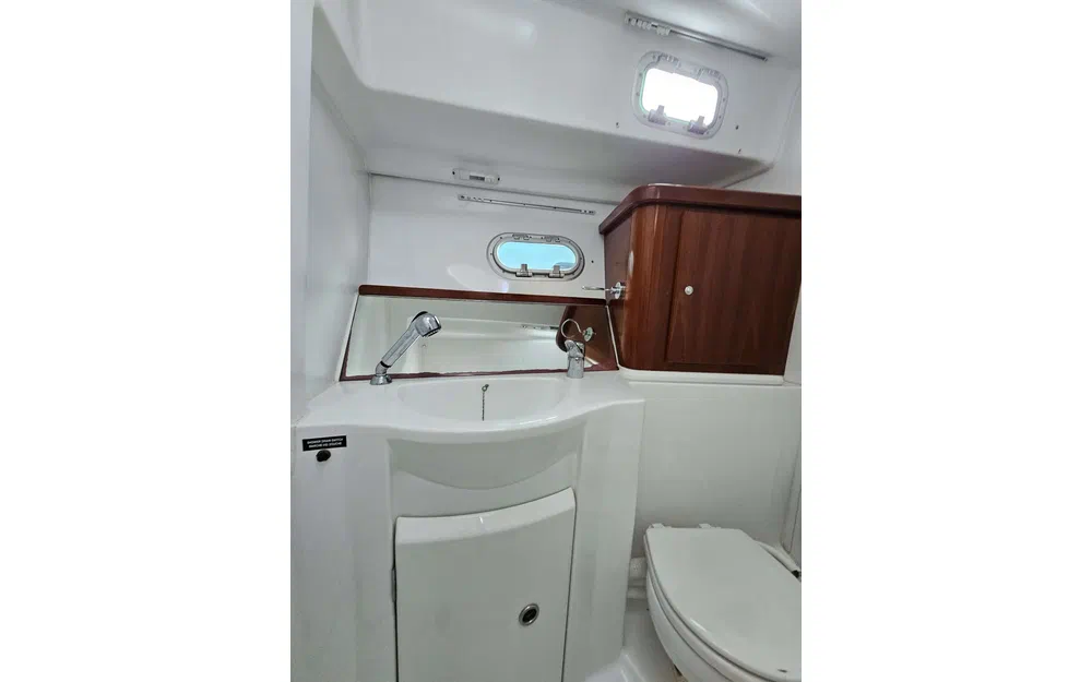 slider 17 Beneteau Antares 980