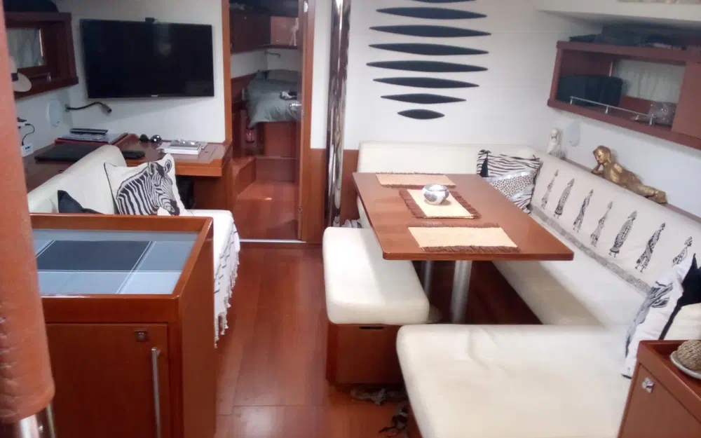 slider 6 Beneteau Oceanis 45