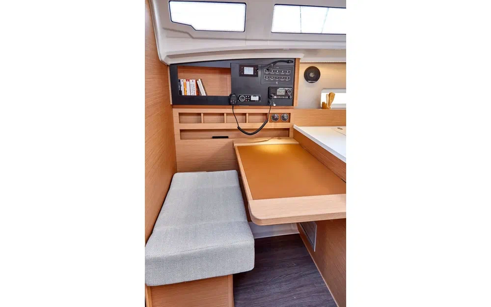 slider 14 Jeanneau Sun Odyssey 410