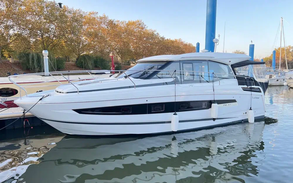 slider 0 Jeanneau NC 37